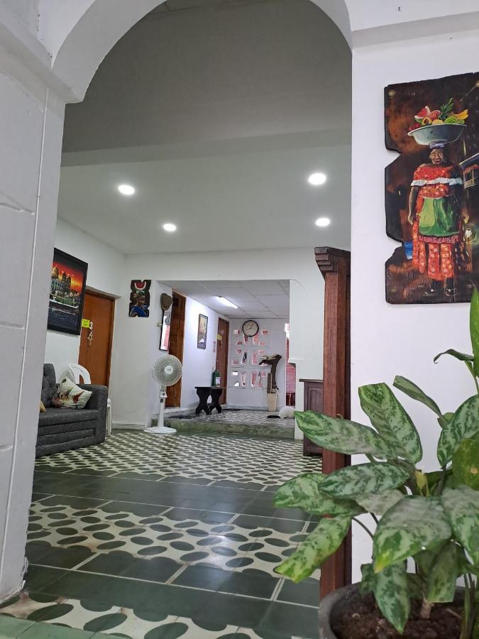 Hostal Casa Lara Cartagena Exterior photo