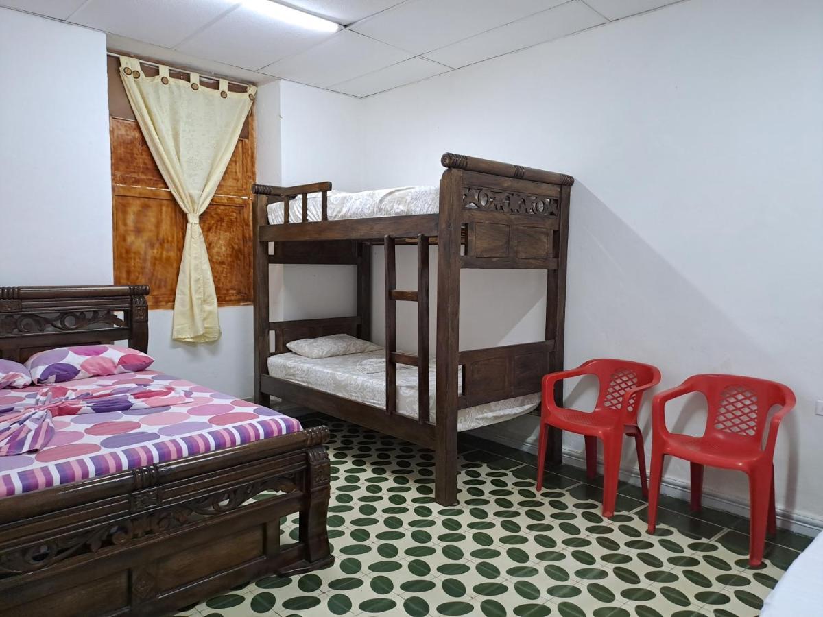 Hostal Casa Lara Cartagena Exterior photo