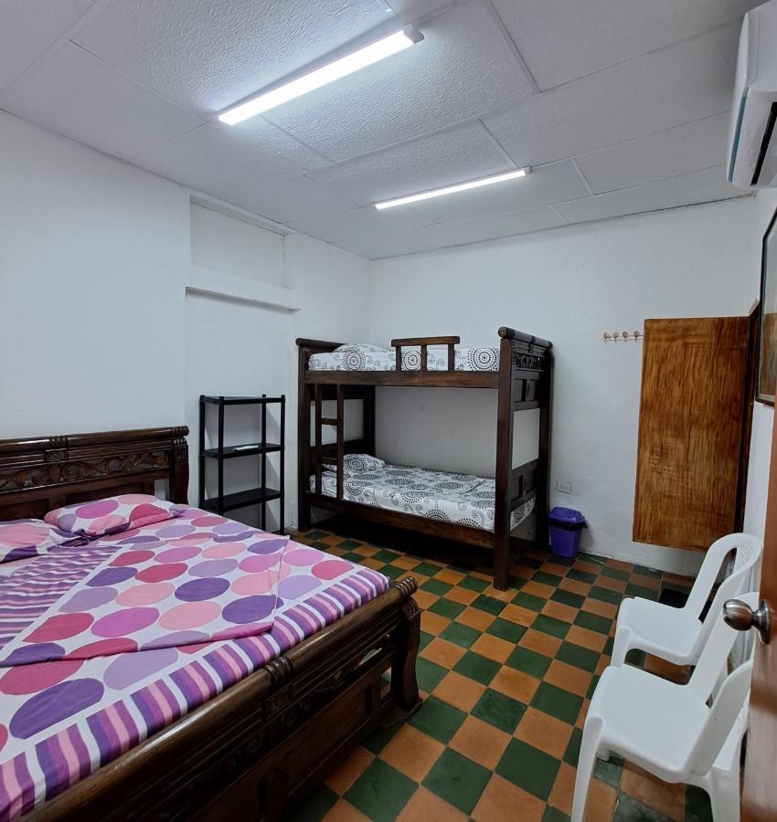 Hostal Casa Lara Cartagena Exterior photo