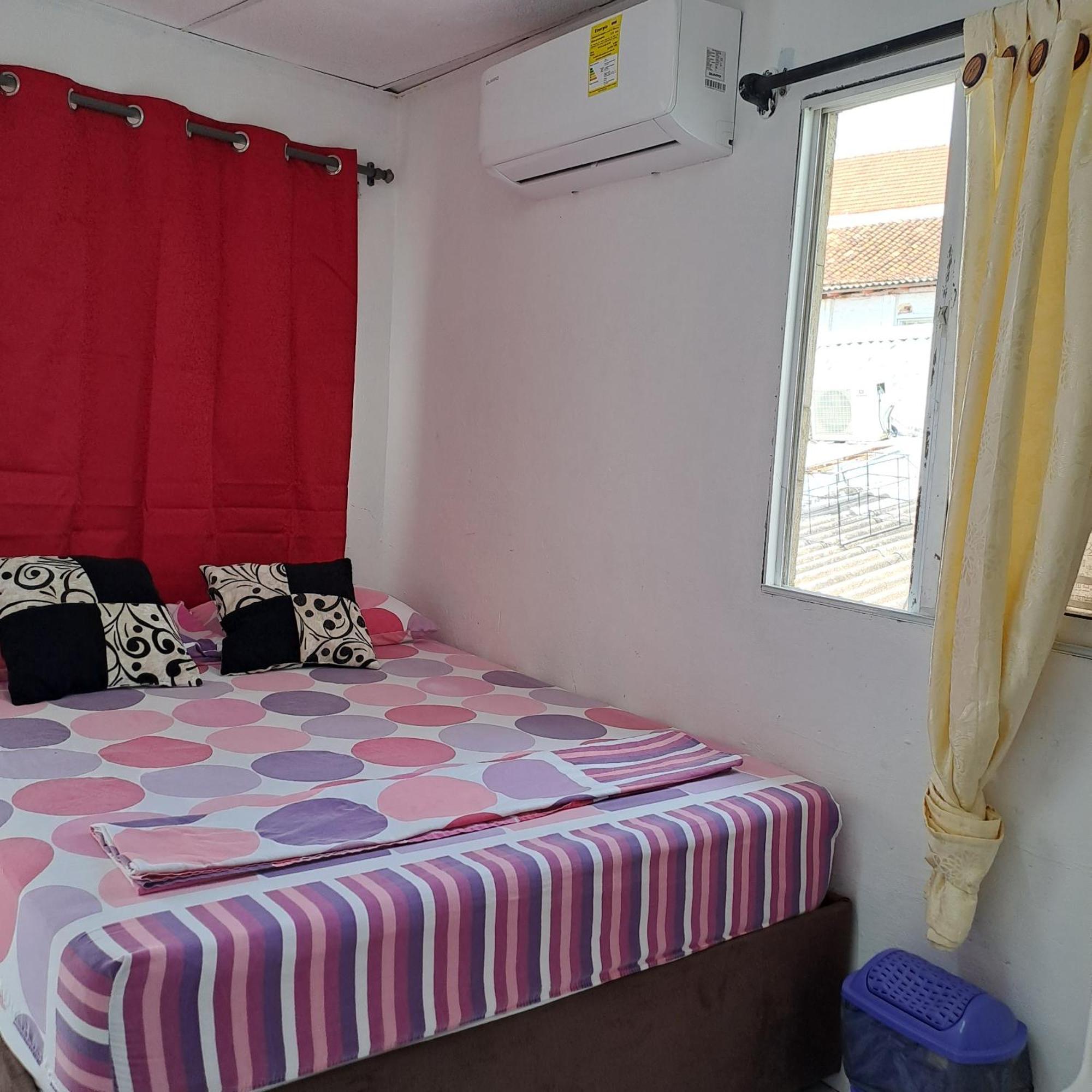 Hostal Casa Lara Cartagena Exterior photo