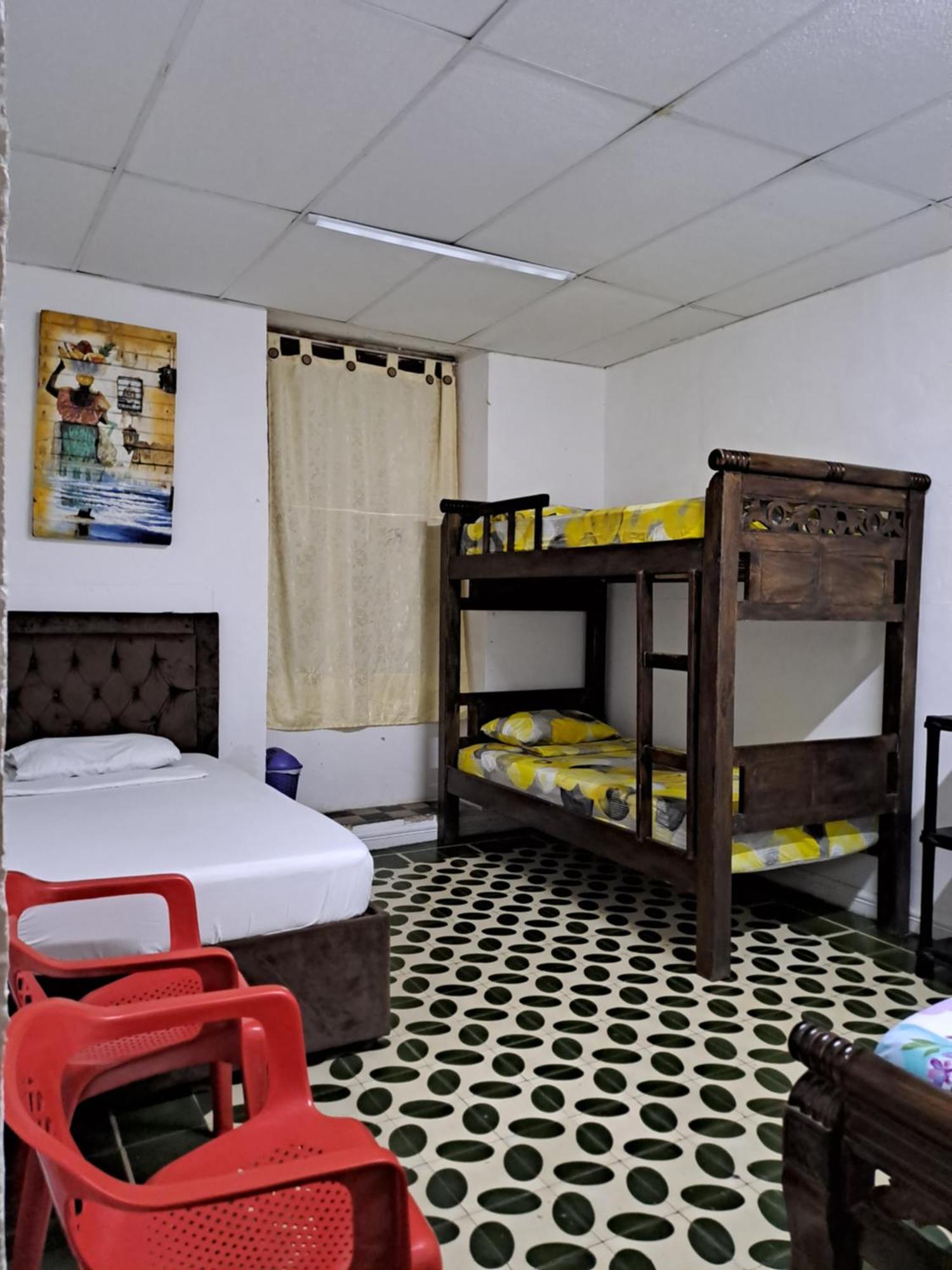 Hostal Casa Lara Cartagena Exterior photo